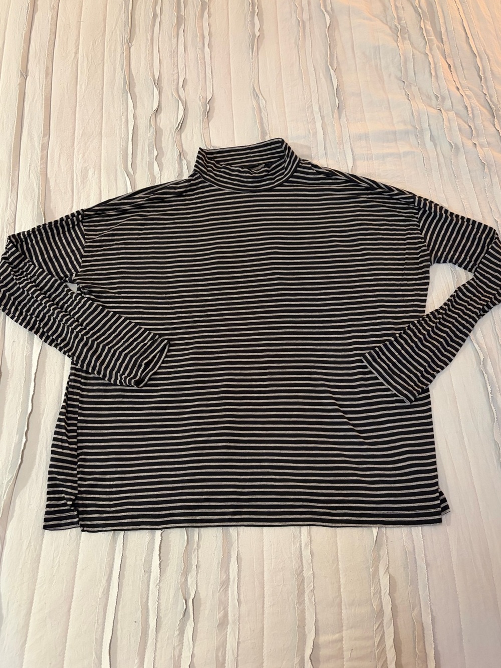 Eddie Bauer Black and White Striped Mock Neck Long Sleeve Top